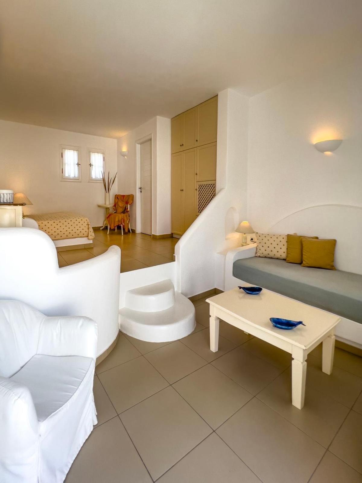 Aspalathras White Hotel Folegandros Town Экстерьер фото