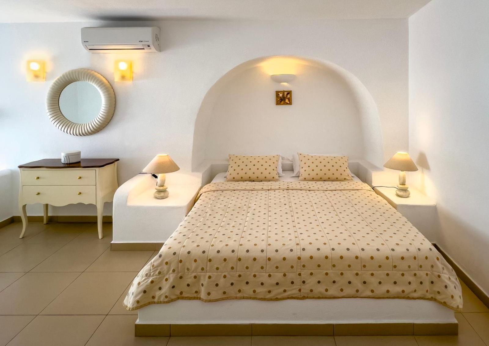 Aspalathras White Hotel Folegandros Town Экстерьер фото