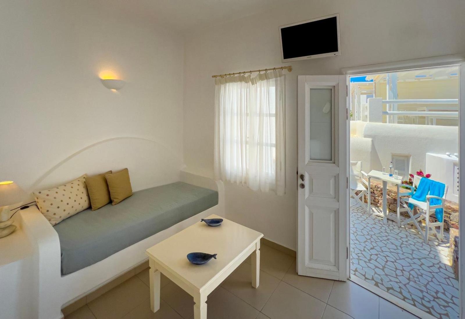Aspalathras White Hotel Folegandros Town Экстерьер фото