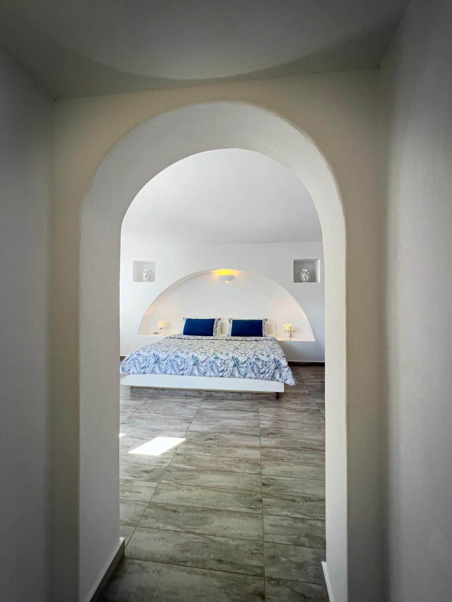 Aspalathras White Hotel Folegandros Town Экстерьер фото