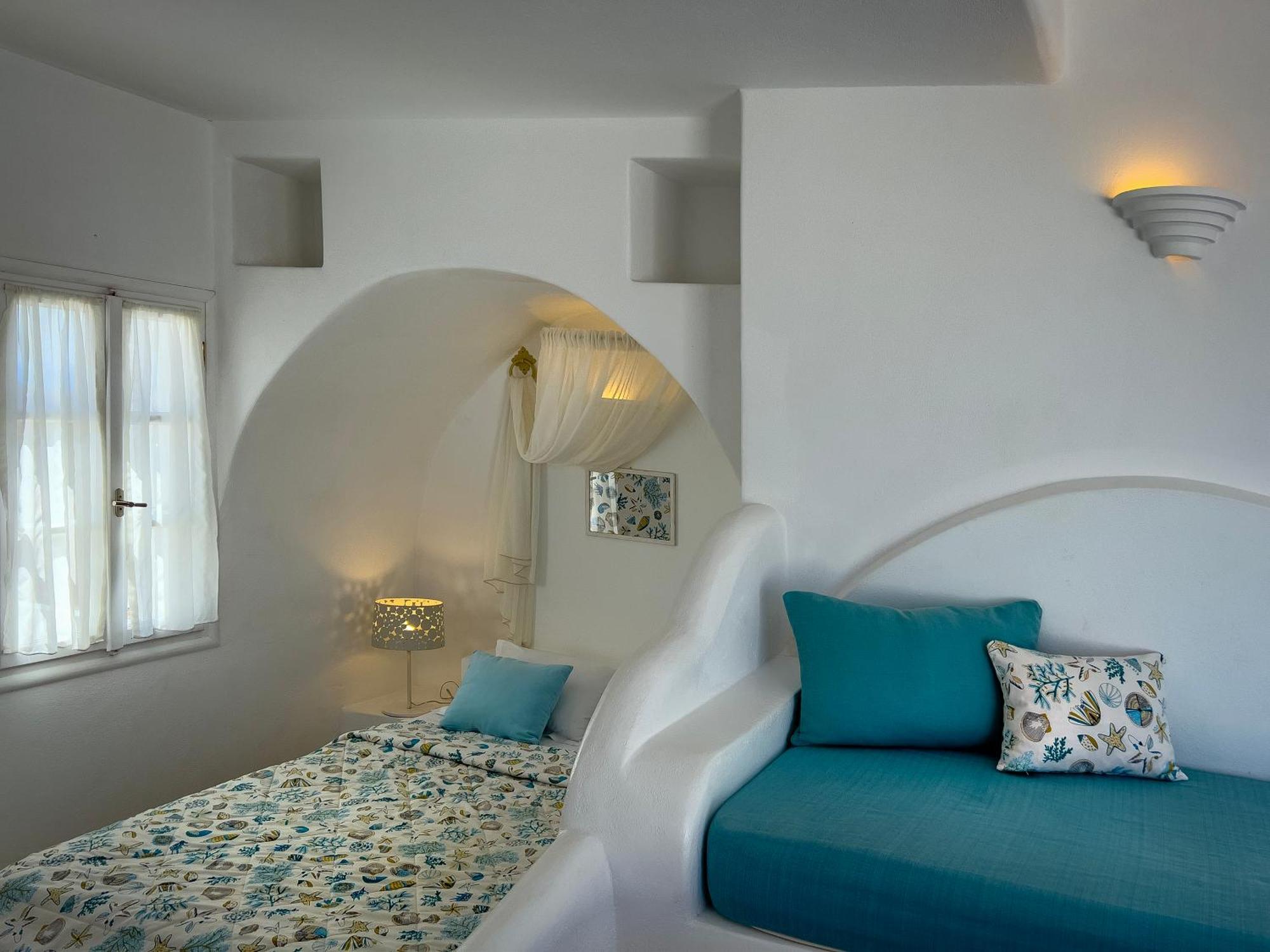 Aspalathras White Hotel Folegandros Town Экстерьер фото
