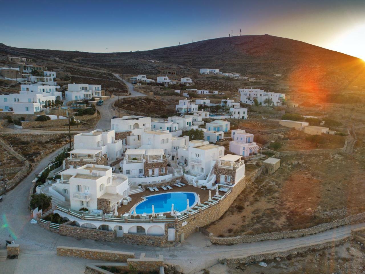 Aspalathras White Hotel Folegandros Town Экстерьер фото