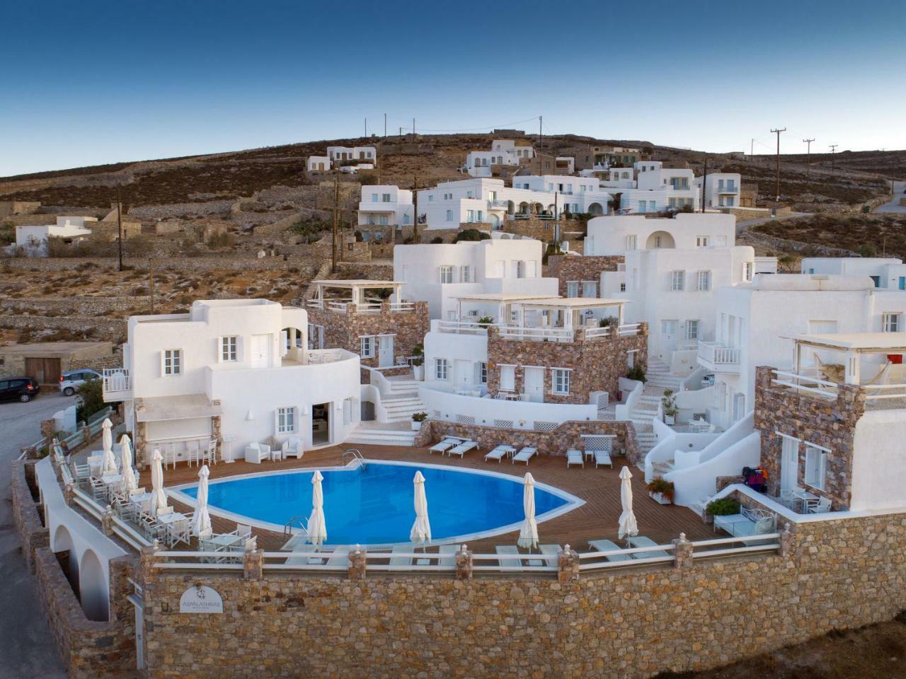 Aspalathras White Hotel Folegandros Town Экстерьер фото